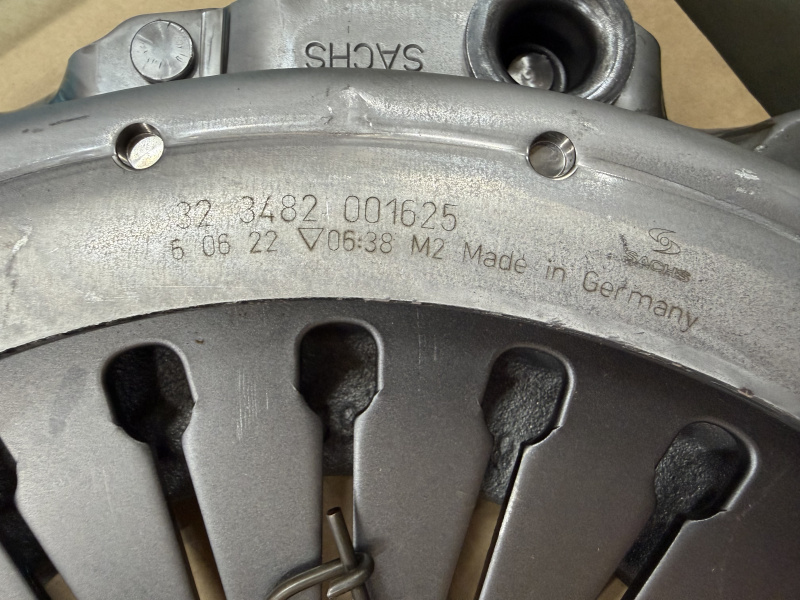 Диск нажимной КамАЗ 5325 (дв. Cummins) аналог Sachs 3482083118 / Sachs 323482001625 